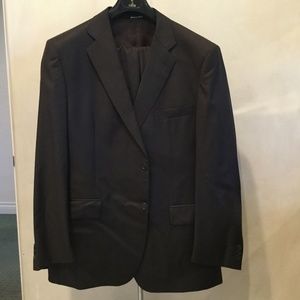 Emilio Yuste men’s dark brown suit